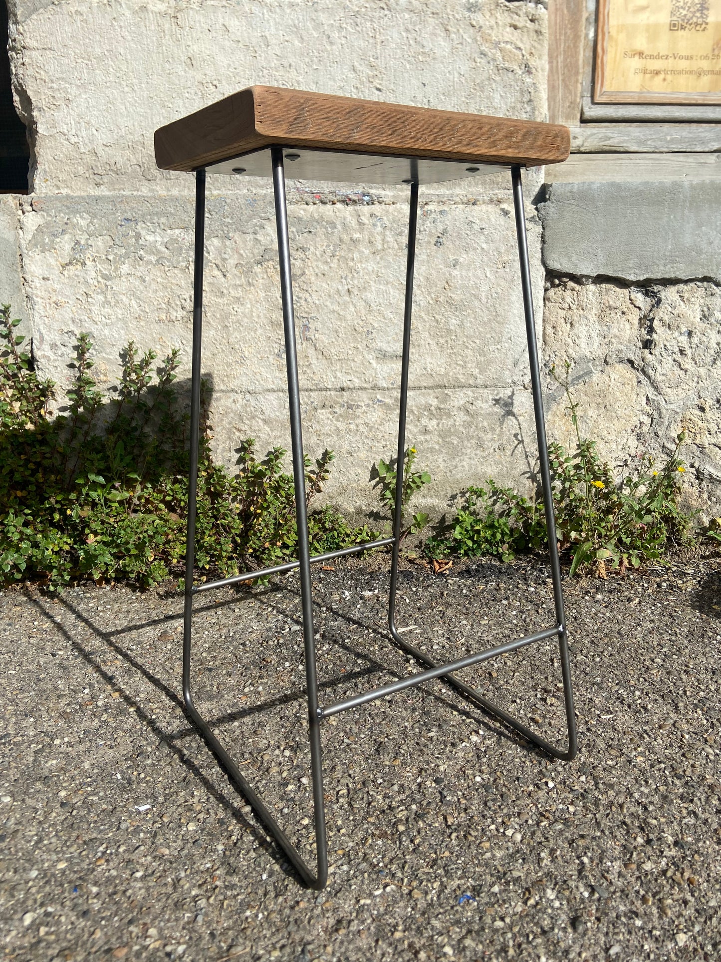 Tabouret bois de réemploi & acier — Pièce unique